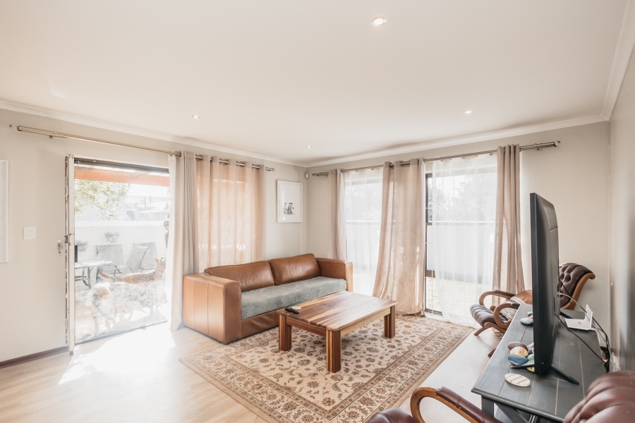 To Let 2 Bedroom Property for Rent in Ridgeworth Western Cape